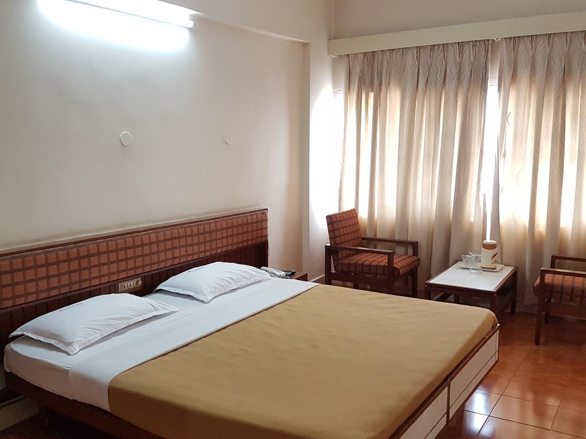 Hotel Siddhartha ไฮเดอราบัด ภายนอก รูปภาพ
